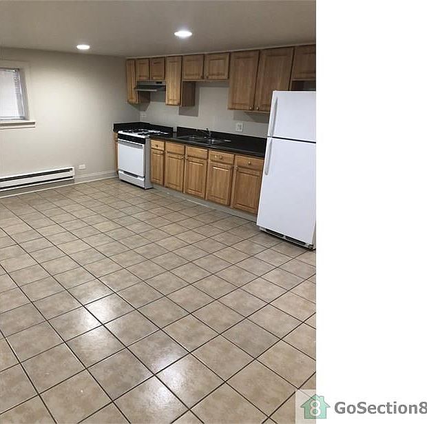 1st image of 429 N Hamlin Ave #Basement