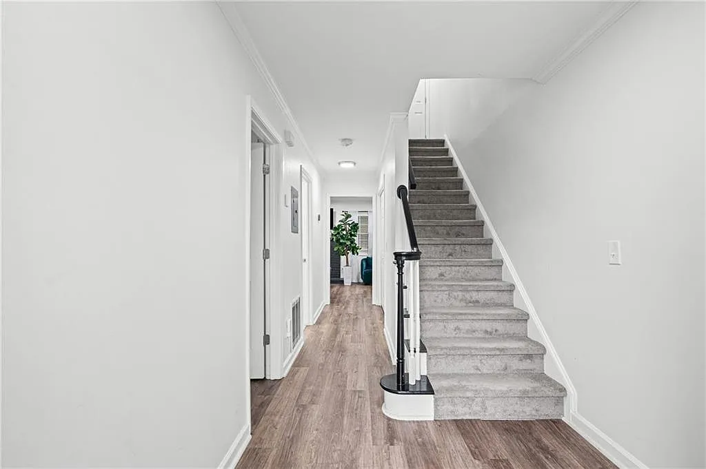 3 bed, 3.0 bath, 1508 sqft, $2,700 — Photo 4