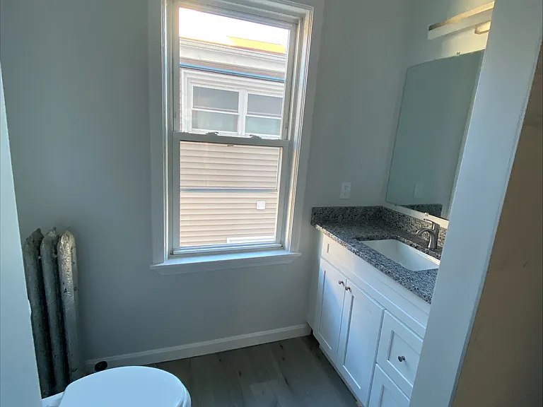 25 Pembroke Ave #2 — Photo 10