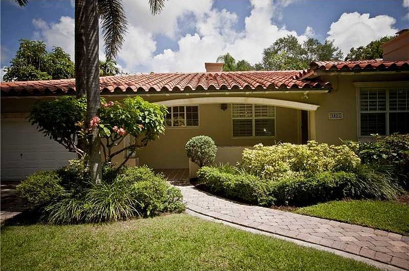 1st image of 1025 Catalonia Ave