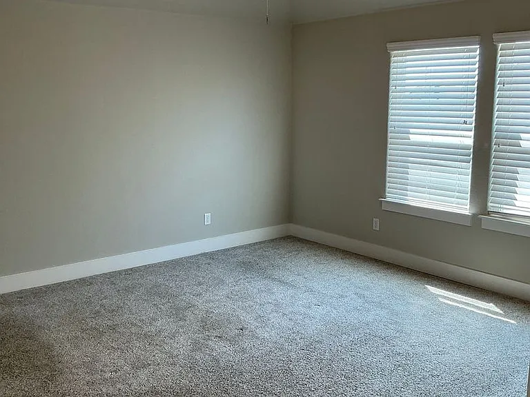 640 The Cottages Dr — Photo 26