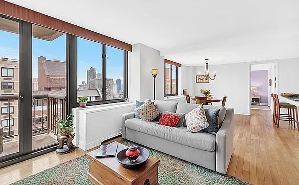 1st image of 1438 3rd Ave APT 26C