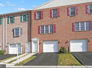36 Hunters Run Ct #4, Red Lion, PA 17356