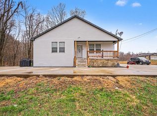 21556 59 1/2 St, Bangor, MI 49013