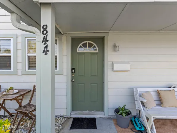 844 CAVALLA Road, Atlantic Beach, FL 32233