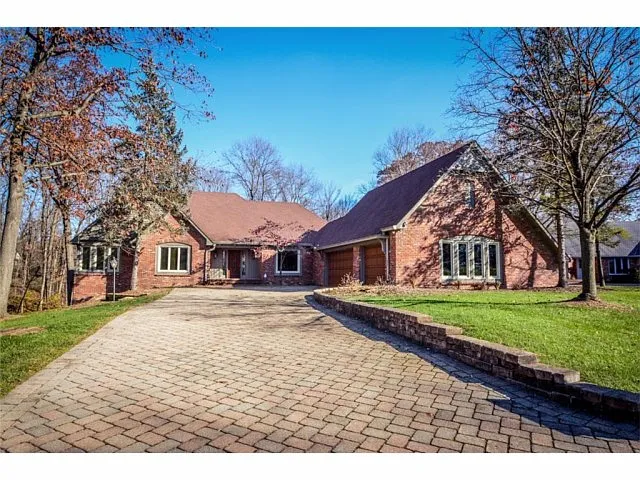 8835 Spinnaker Ct photo 1
