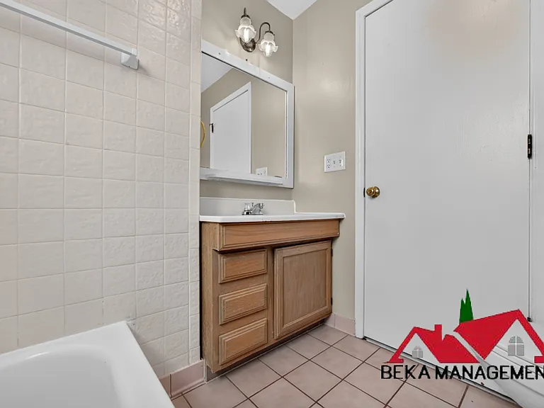 3574 Merritt Lake Dr — Photo 20