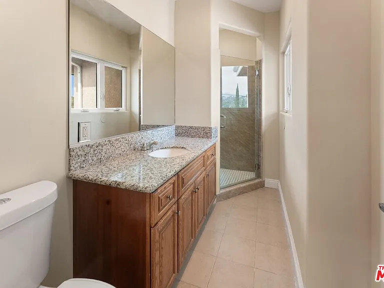 1630 Bridgeport Dr — Photo 42