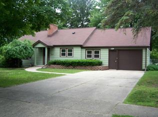 107 Coventry Ct, Midland, MI 48642