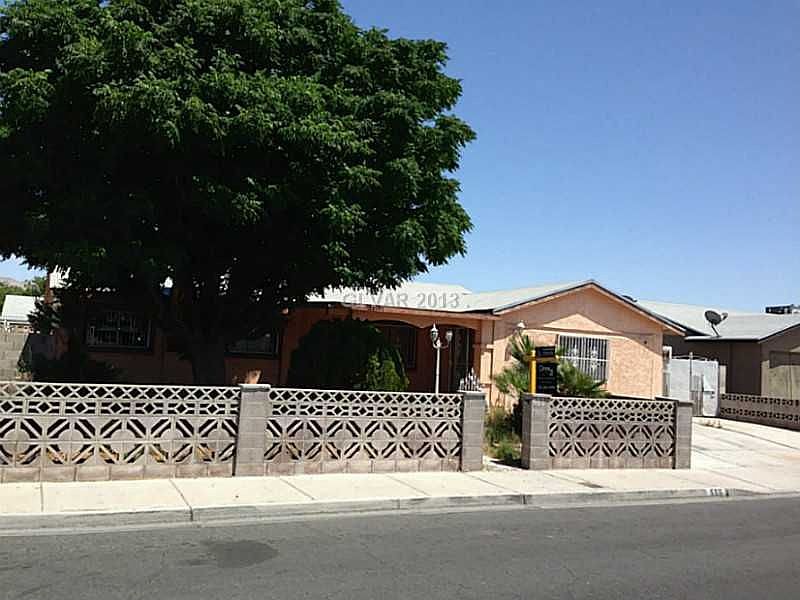 2nd image of 555 Reef Dr