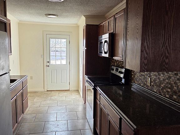5th image of 1407 Apple Ave