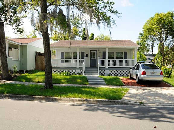 3rd image of 360 W Comstock Ave