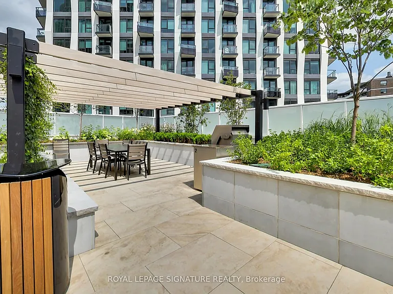 25 Cordova Ave #Penthouse 04 — Photo 28