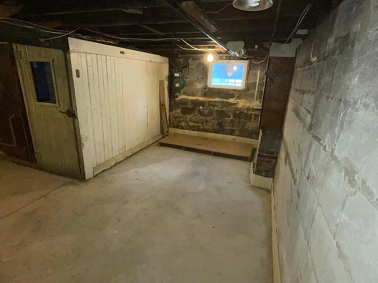 436 E Redbud Aly — Photo 16
