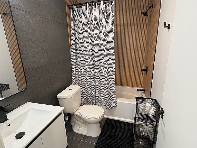 1252 Main St #2B — Photo 11
