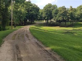 25121 S Hunter Rd, Peculiar, MO 64746