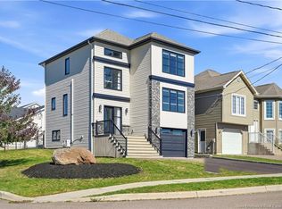 279 Freeman St, Moncton, NB E1E 0H7