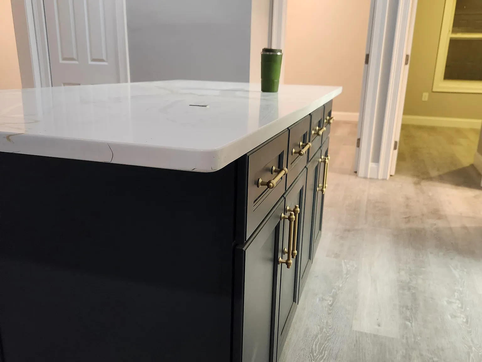 101 Bogle St — Photo 3