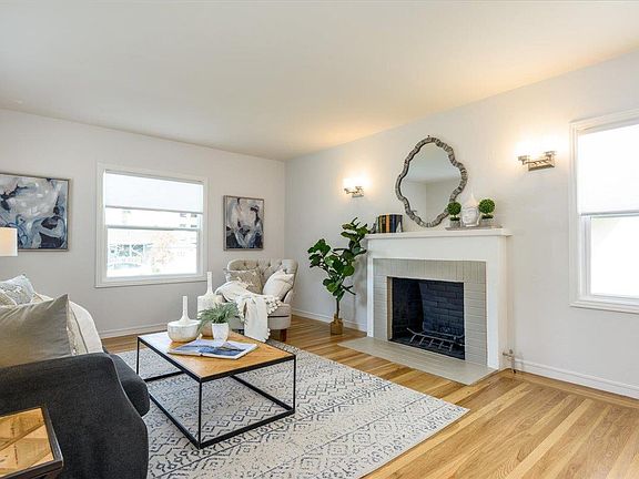 4th image of 1125 Dufferin Ave