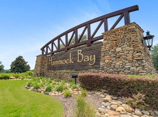 97 Windchime Way, Freeport, FL 32439