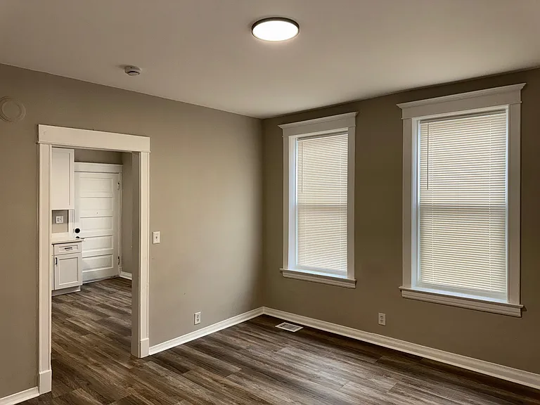 2360 S Sacramento Ave #1R — Photo 15