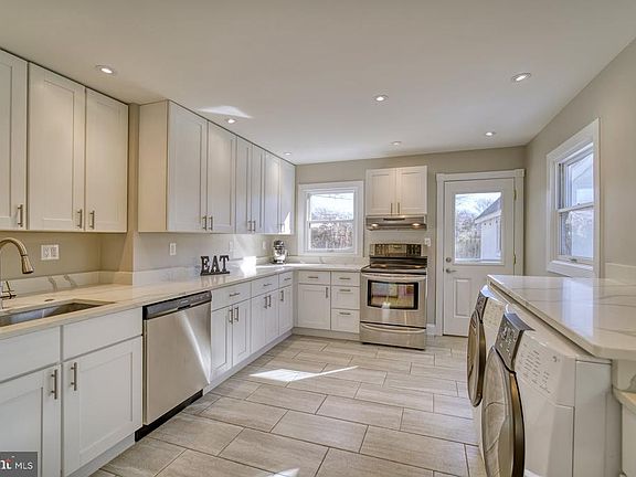 Brand new kitchen!