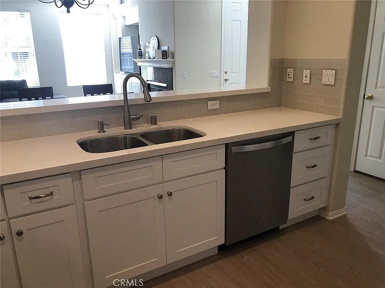 46 Strawflower St — Photo 6