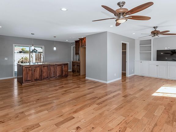 3rd image of 3444 W CORRINE Drive