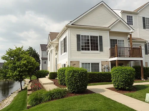 131 Enclave Cir #C Photo 1
