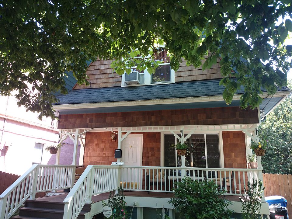 2nd image of 1128 19th Ave