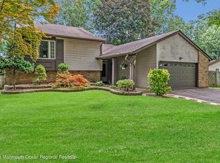 28 Chelsea Rd, Jackson, NJ 08527