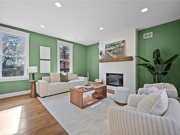 5th image of 928 Washington Ave
