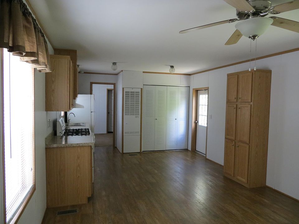 1st image of 29 Nathan Dr