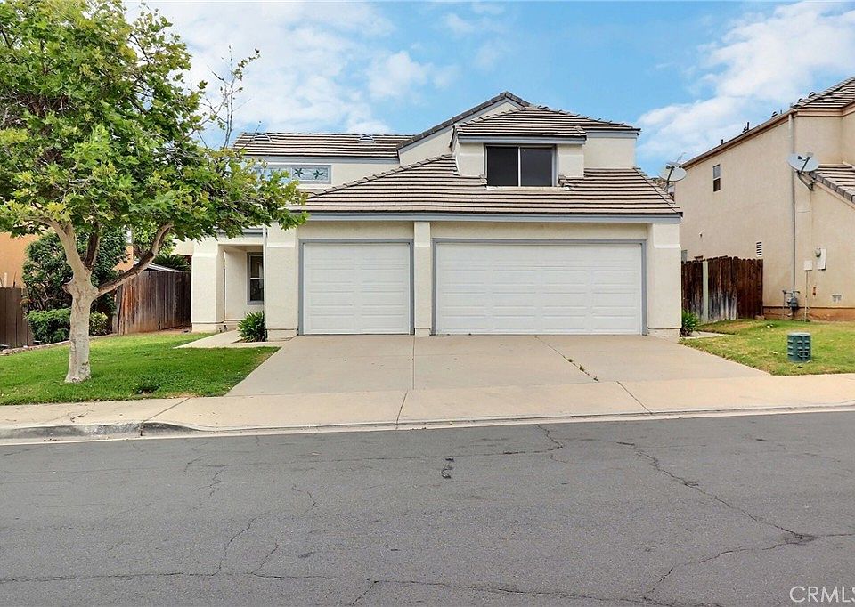 1st image of 23948 Lone Pine Dr