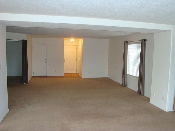 3rd image of 8605 Hatteras Pl NW