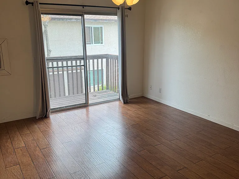 7478 Santa Ysabel Ave #E — Photo 2