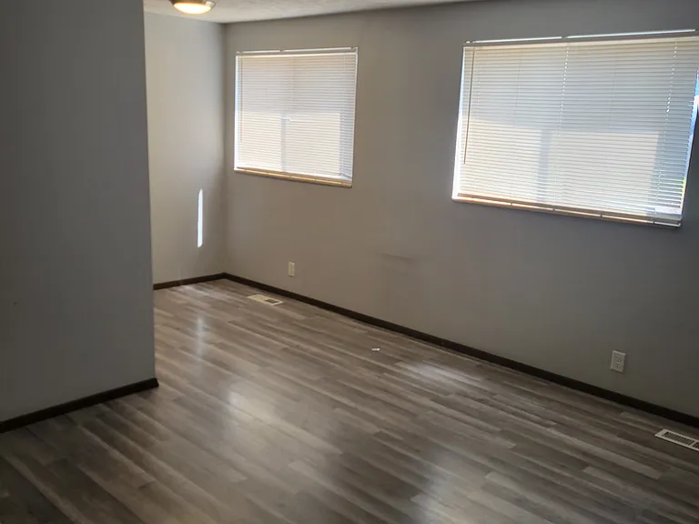 3500 Portia St #304 — Photo 2