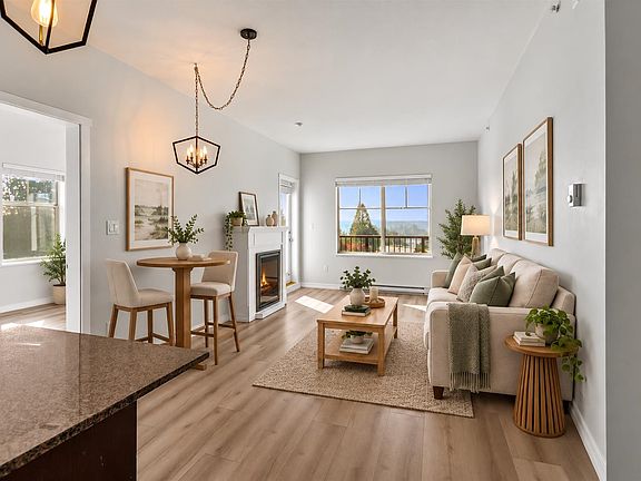 2nd image of 22290 North Ave #406