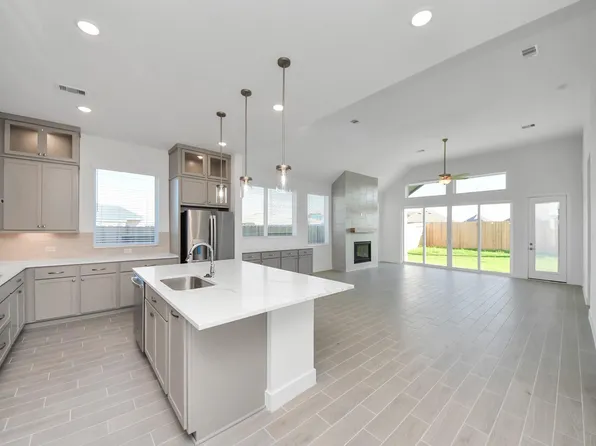 9507 Chateau Hl, Manvel, TX 77578