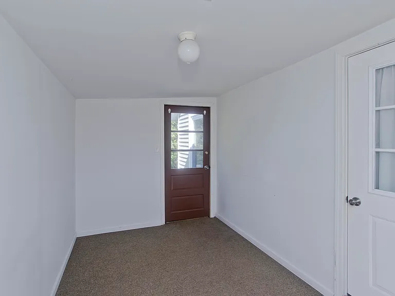 111 Quartus St #2 — Photo 13