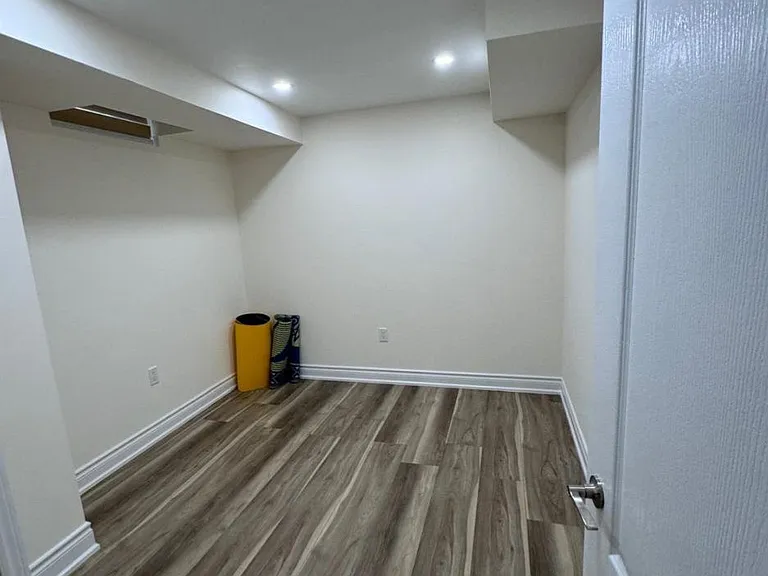 44 Liam Ln #BASEMENT — Photo 6