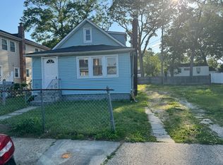 3 Keuka Rd, West Hempstead, NY 11552
