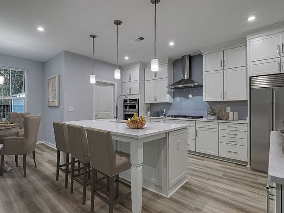 Beautiful Kitchen with large island.