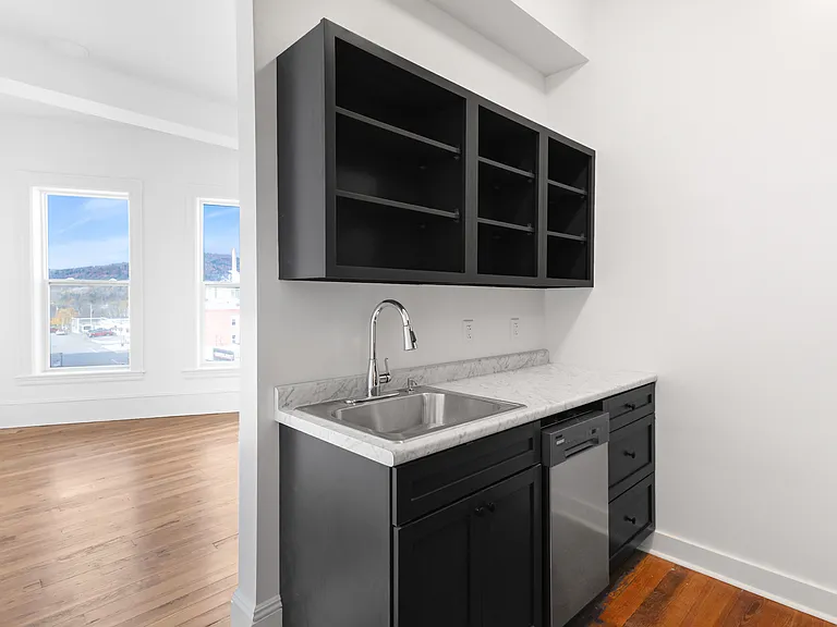 Cates Block Apartments — Photo 51
