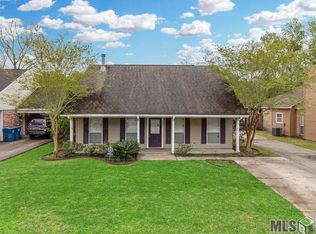 18027 Wood Haven Dr, Prairieville, LA 70769