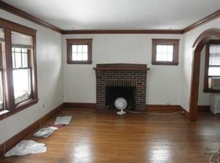 82 Athelstane Rd #2, Newton, MA 02459