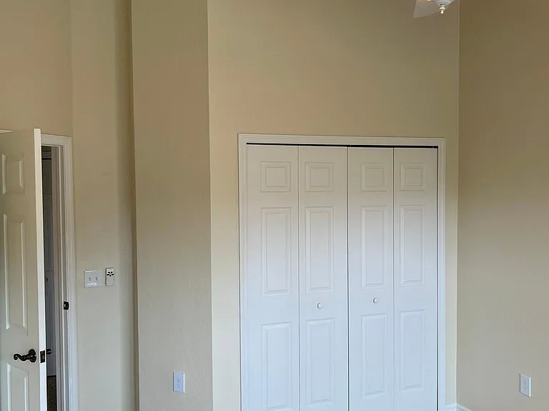 Guest bedroom closet