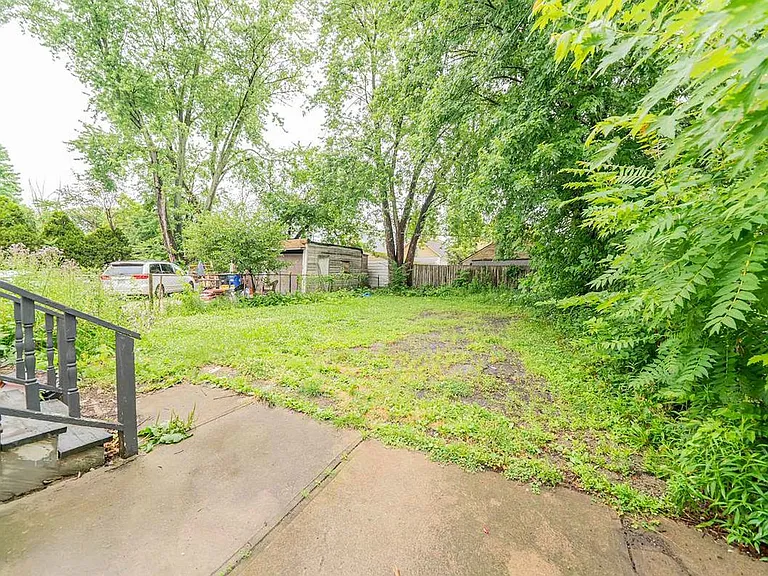 4310 Daisy Ave — Photo 101