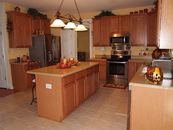 Large breakfast bar