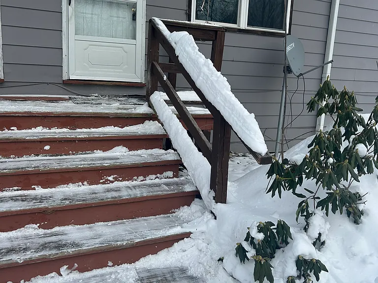 6 Memorial Dr #2 — Photo 8